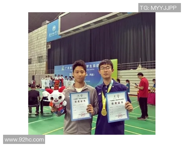 南京羽毛球队运营分析与发展策略探讨：得失经验分享与未来展望