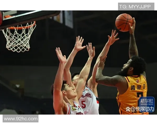 亚特兰大梦想与芝加哥的激烈对决展现篮球魅力与团队精神